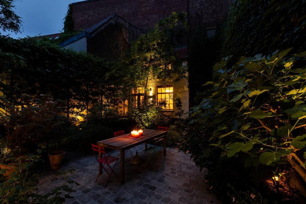 Carriage House In Quiet Ecological Garden Villa Antwerp Exterior photo